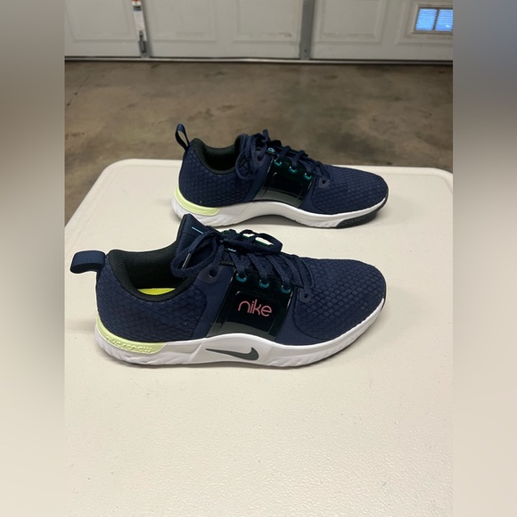 Womens Nike Renew in-season TR 10 size 11 Blackened Blue/Black - Picture 4 of 6